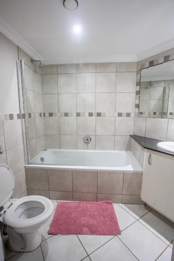 Stay At The Point - Triumphant Tropical Tranquility Durban Esterno foto